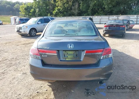 2011 Honda Accord 2.4 Lx-P z USA, uszkodzony, nr VIN 1HGCP2F40BA150705